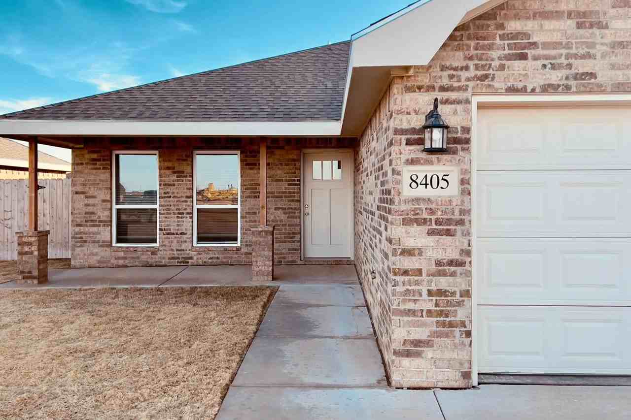 8405 10th Pl - Photo 3 of 16