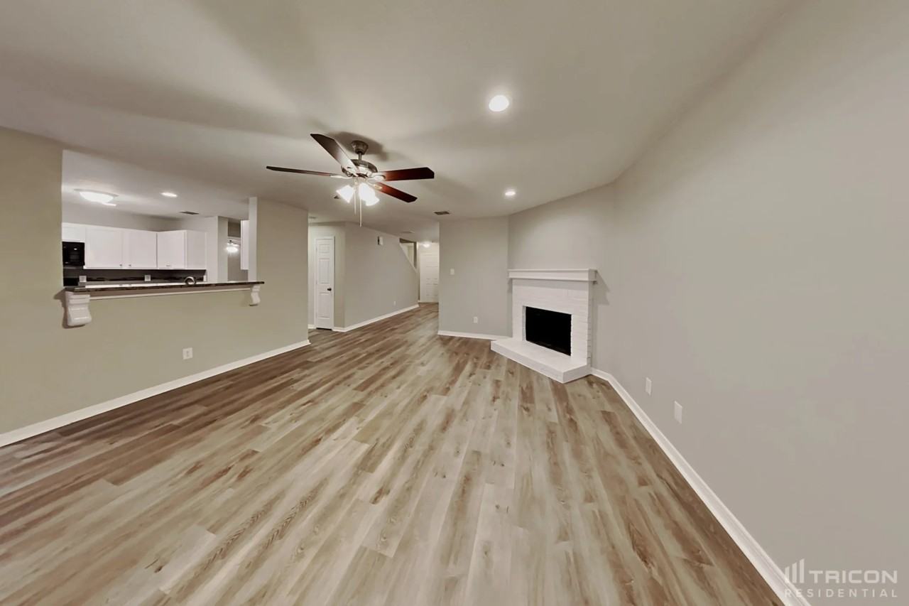 3052 Crimson Clover Drive Lancaster TX - Photo 2 of 15