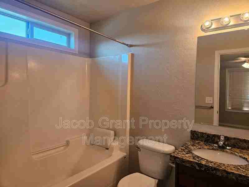 3030 Golden Rod Dr - Photo 4 of 12