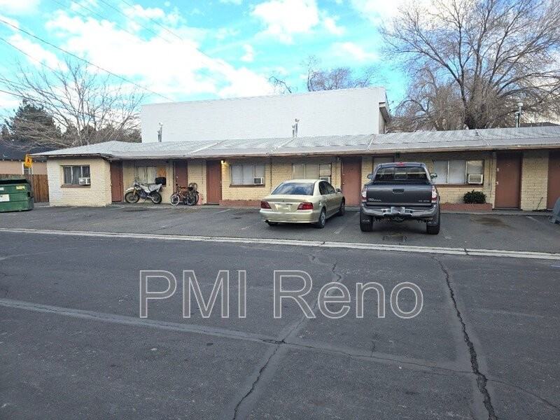 140 Victorian Ave #6 - Photo 2 of 8