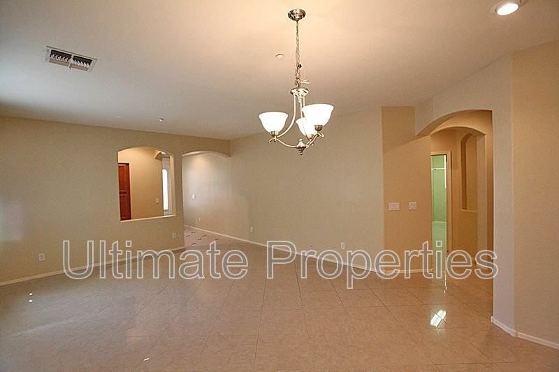 12082 W Dove Wing Way - Photo 4 of 14