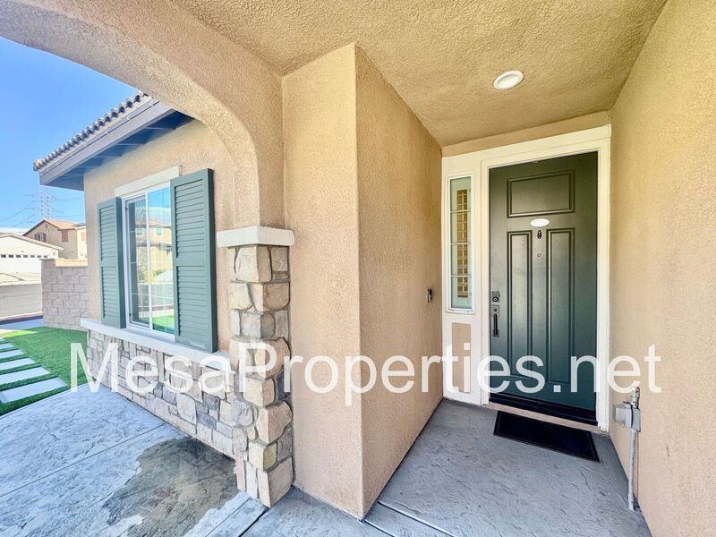 5229 Jarvis Ln - Photo 3 of 28