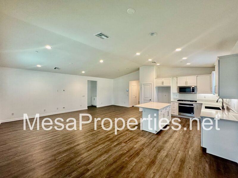 5229 Jarvis Ln - Photo 7 of 28