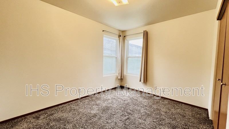 6305 Chapel Hill Blvd #H102 - Photo 4 of 8