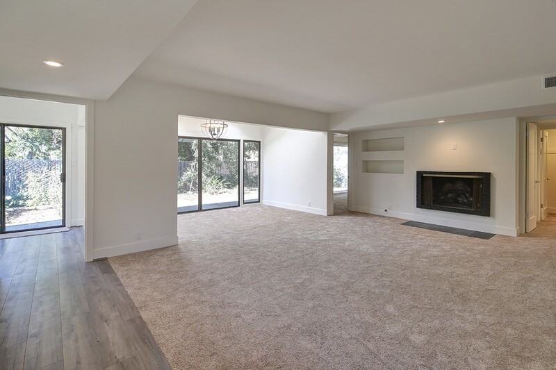 287 Grace Dr - Photo 2 of 13