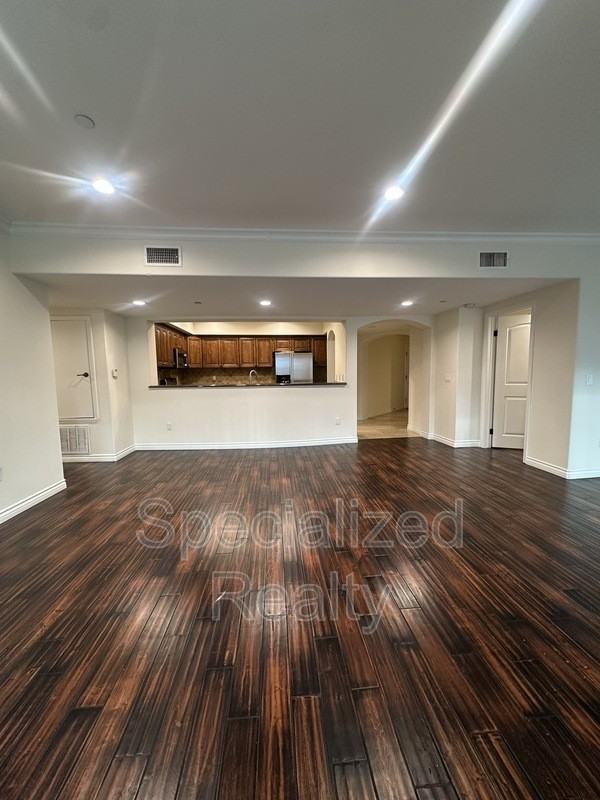 10921 Whipple St #204 - Photo 4 of 18
