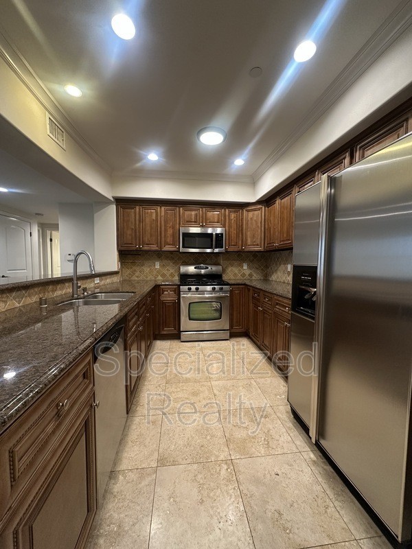 10921 Whipple St #204 - Photo 5 of 18
