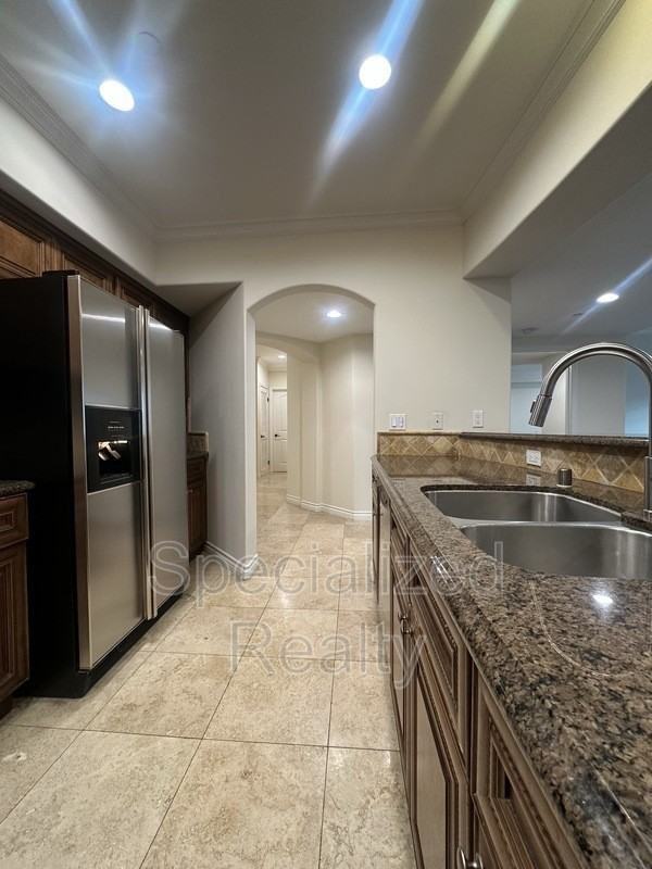 10921 Whipple St #204 - Photo 7 of 18