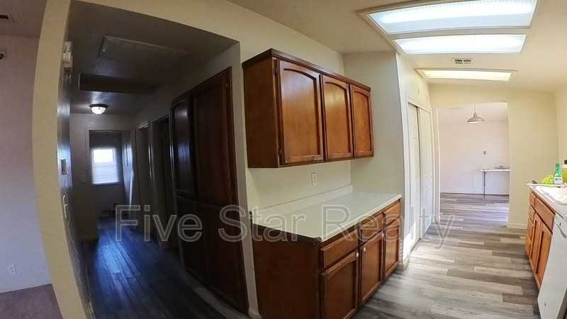 5957 Wiget Ave - Photo 4 of 21