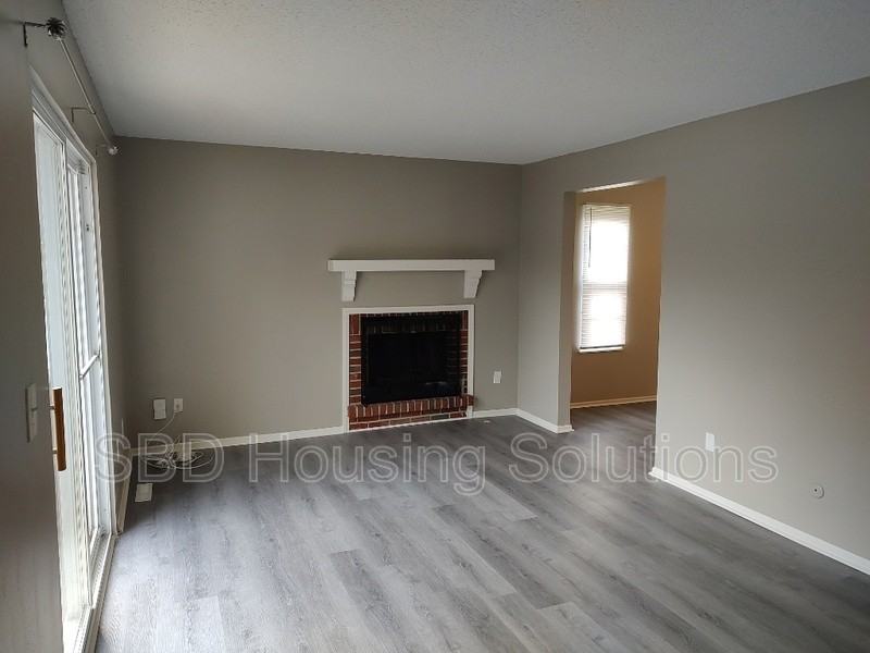 14031 Ballantrae Dr - Photo 3 of 7