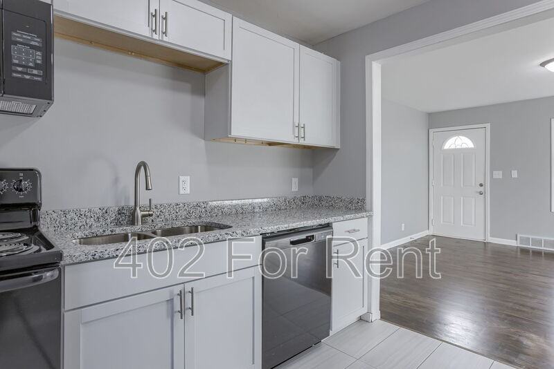 3806 Binney St - Photo 2 of 25