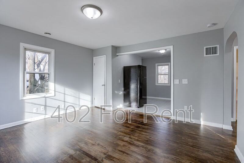 3806 Binney St - Photo 6 of 25