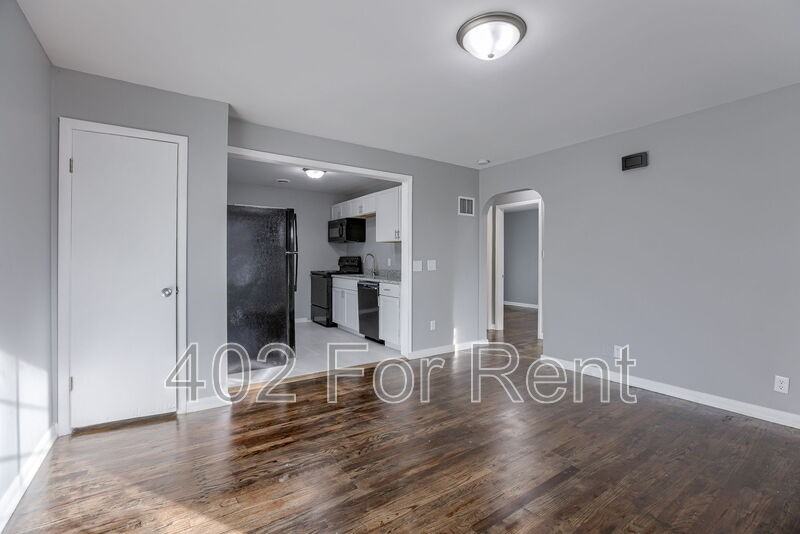 3806 Binney St - Photo 7 of 25