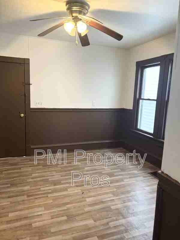 3308 N 11th St - Photo 2 of 13