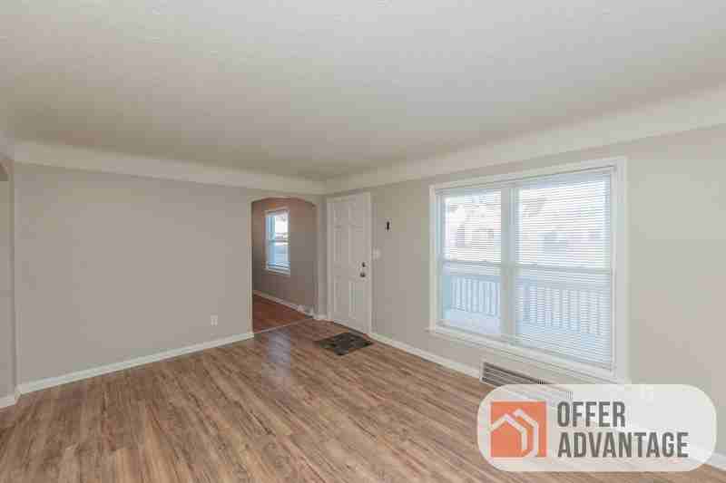 2807 Grovewood Ave - Photo 2 of 10