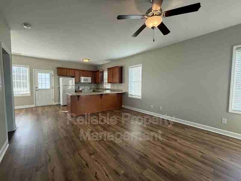 800 Phillips Rd - Photo 5 of 23