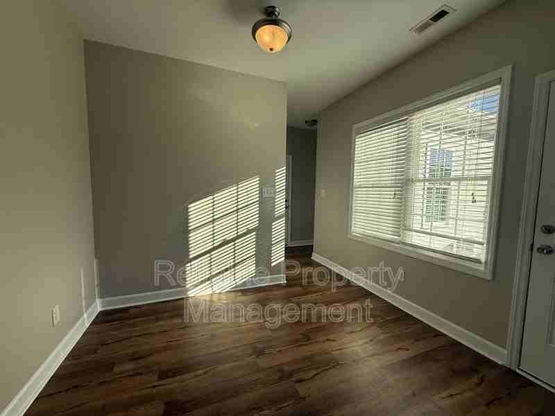 800 Phillips Rd - Photo 7 of 23