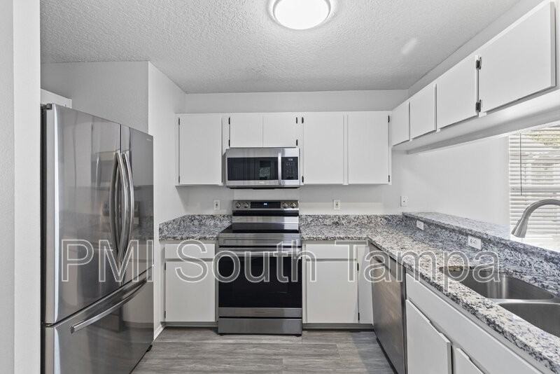 7515 S West Shore Blvd - Photo 5 of 22