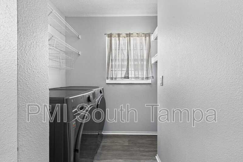 7515 S West Shore Blvd - Photo 7 of 22