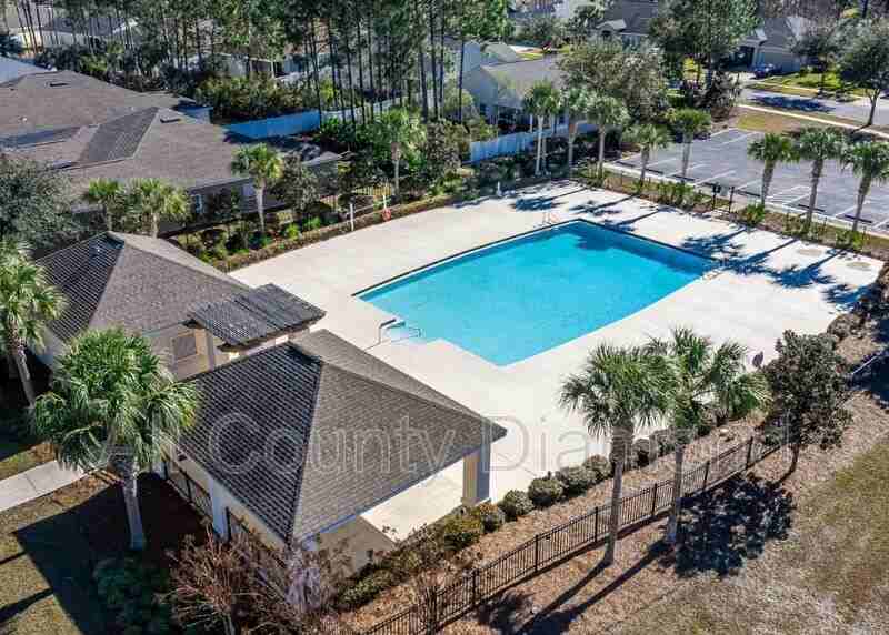 126 Covington St - Photo 4 of 21