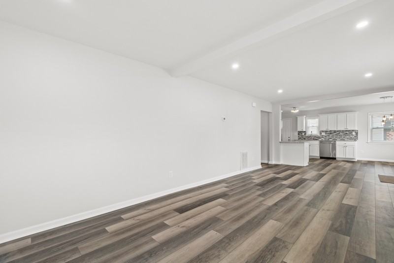 3405 Somme Ave - Photo 6 of 31