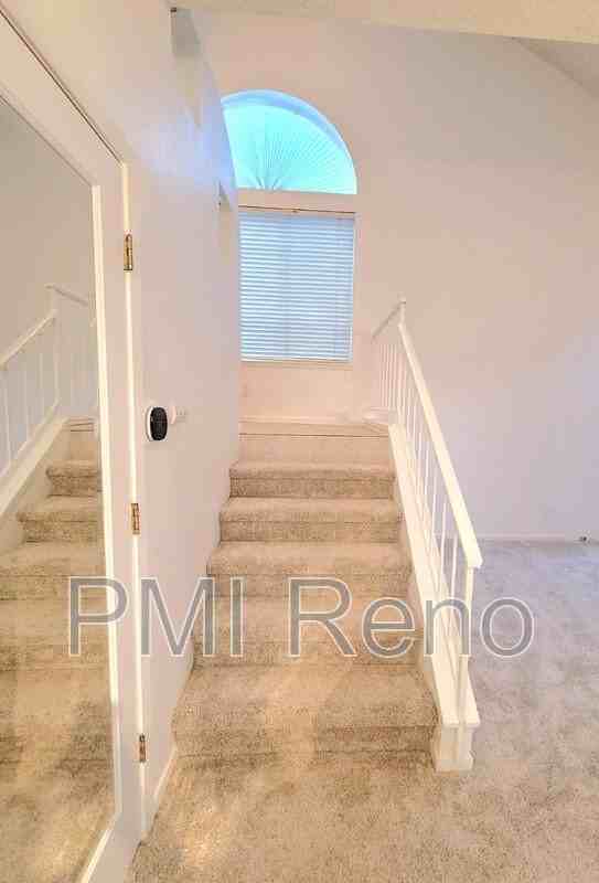 4332 Leeward Ln - Photo 7 of 29