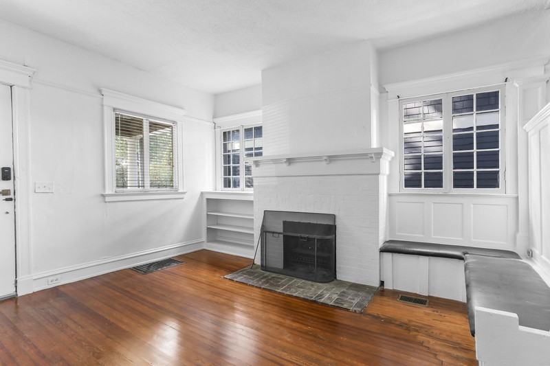 783 Charles Allen Dr Ne #1 - Photo 4 of 20