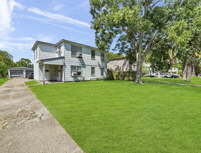 1130 7th Ave N - Photo 2 of 16