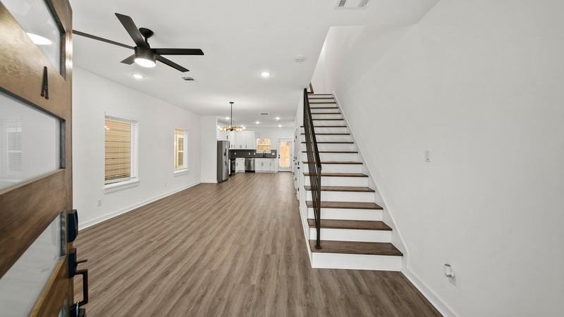 8053 Ritz St - Photo 3 of 27