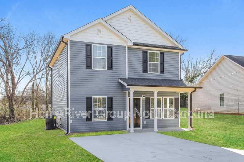 316 Charles St - Photo 2 of 19