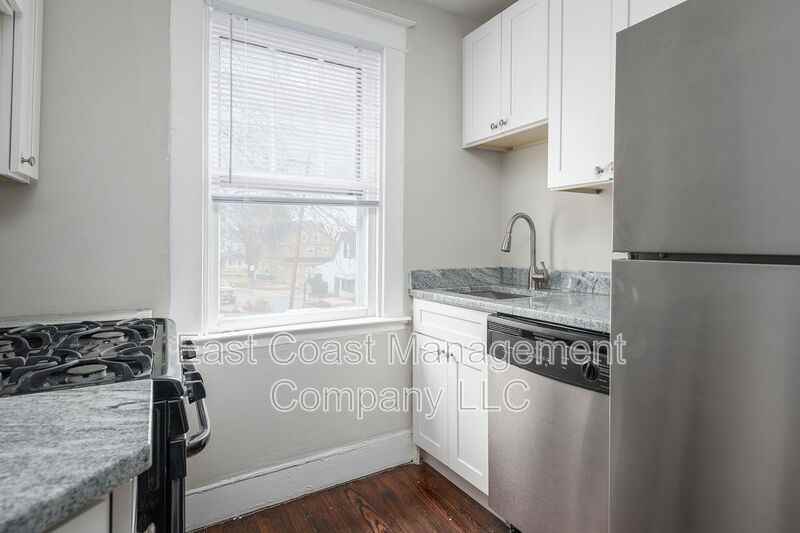 3220 Bayonne Ave #B - Photo 2 of 13
