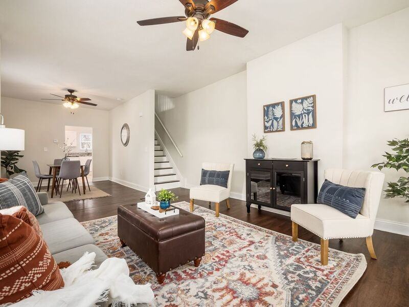 561 Kimball Pl - Photo 2 of 35
