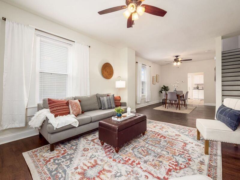 561 Kimball Pl - Photo 5 of 35