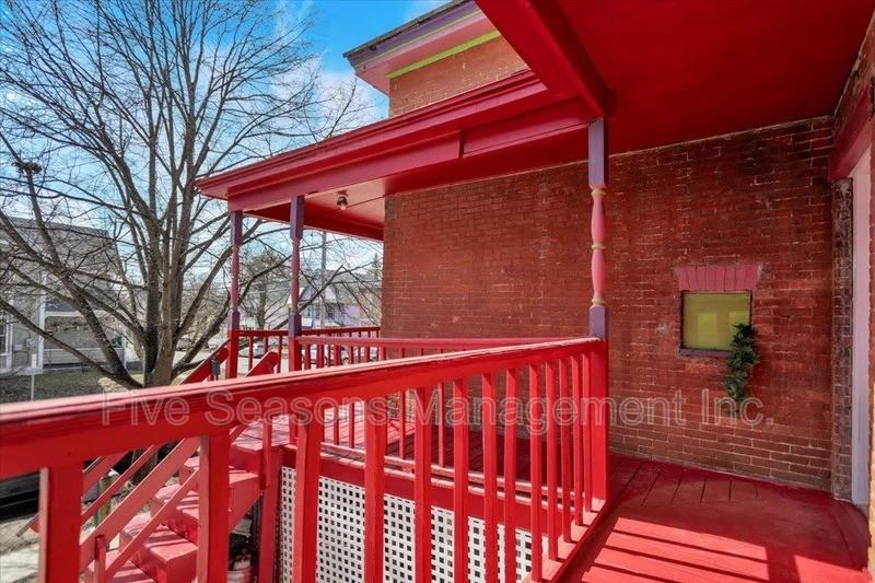 4 Decatur St - Photo 3 of 14