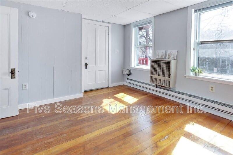 4 Decatur St - Photo 7 of 14