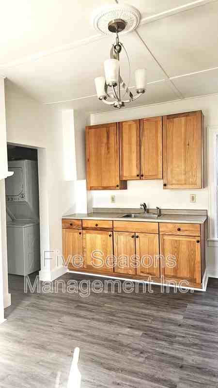 13 Blodgett St - Photo 4 of 12