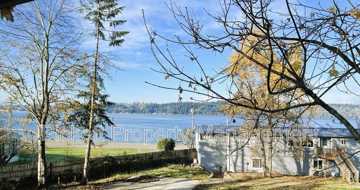 featured image of 4619 Beach Dr E
