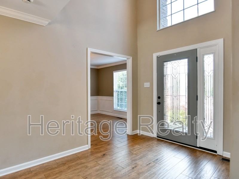 11236 Hatteras Dr - Photo 5 of 42