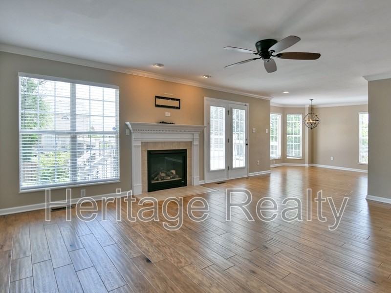 11236 Hatteras Dr - Photo 7 of 42