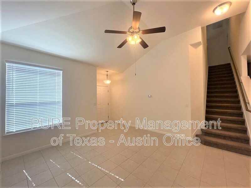 153 Pine Island Ln - Photo 3 of 25