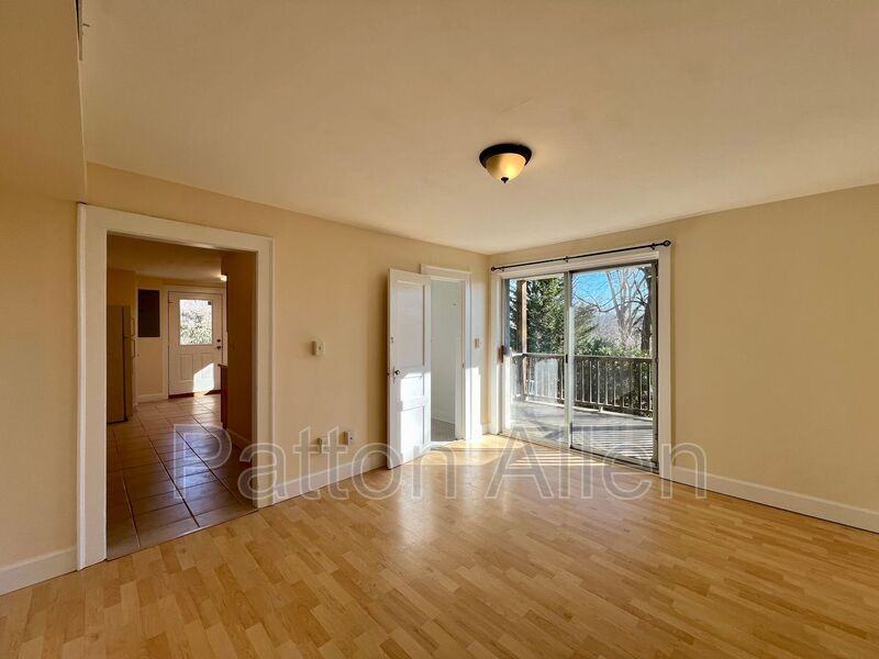 334 Barnard Ave - Photo 2 of 28