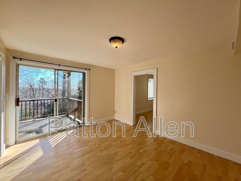 334 Barnard Ave - Photo 3 of 28