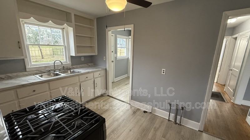 116 Cisco Rd - Photo 7 of 23