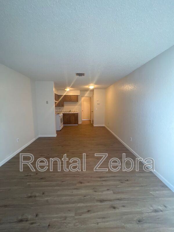 1191 Kelso St - Photo 3 of 11
