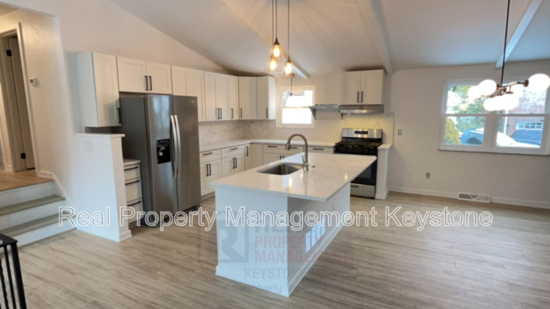 3200 Greenfield Rd - Photo 3 of 26