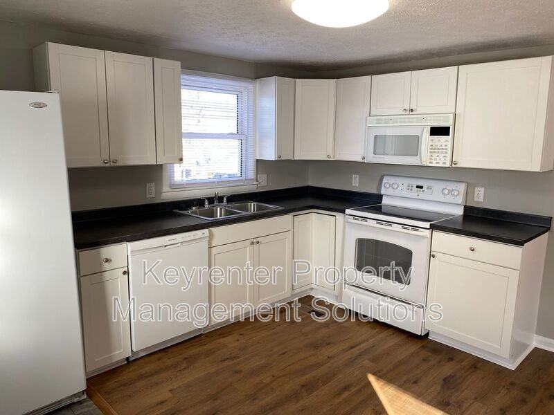 255 S Winchester Ave - Photo 4 of 23