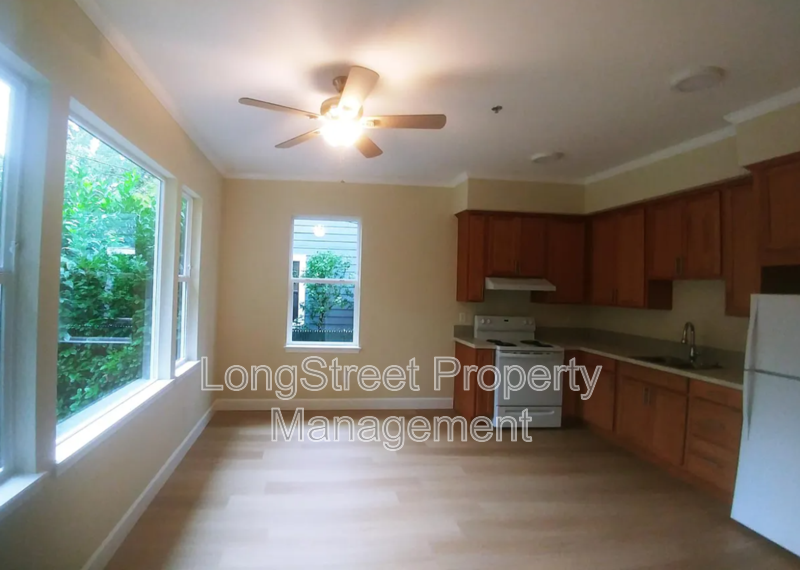 2625 Ne Clackamas St #1 - Photo 5 of 19