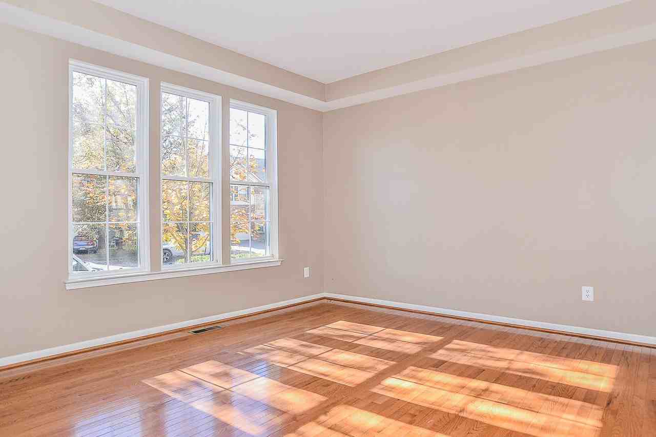 47568 Saulty Dr - Photo 3 of 25