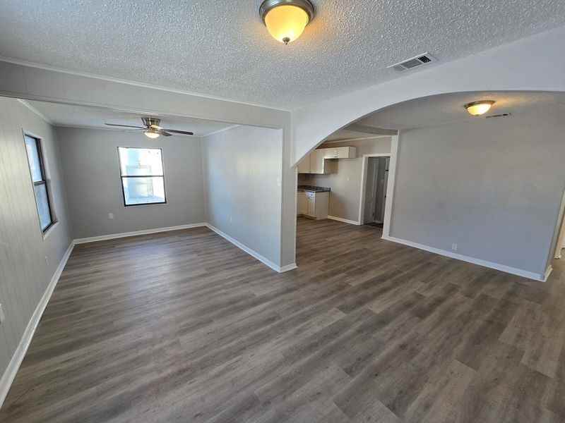 3426 Frank St - Photo 3 of 14