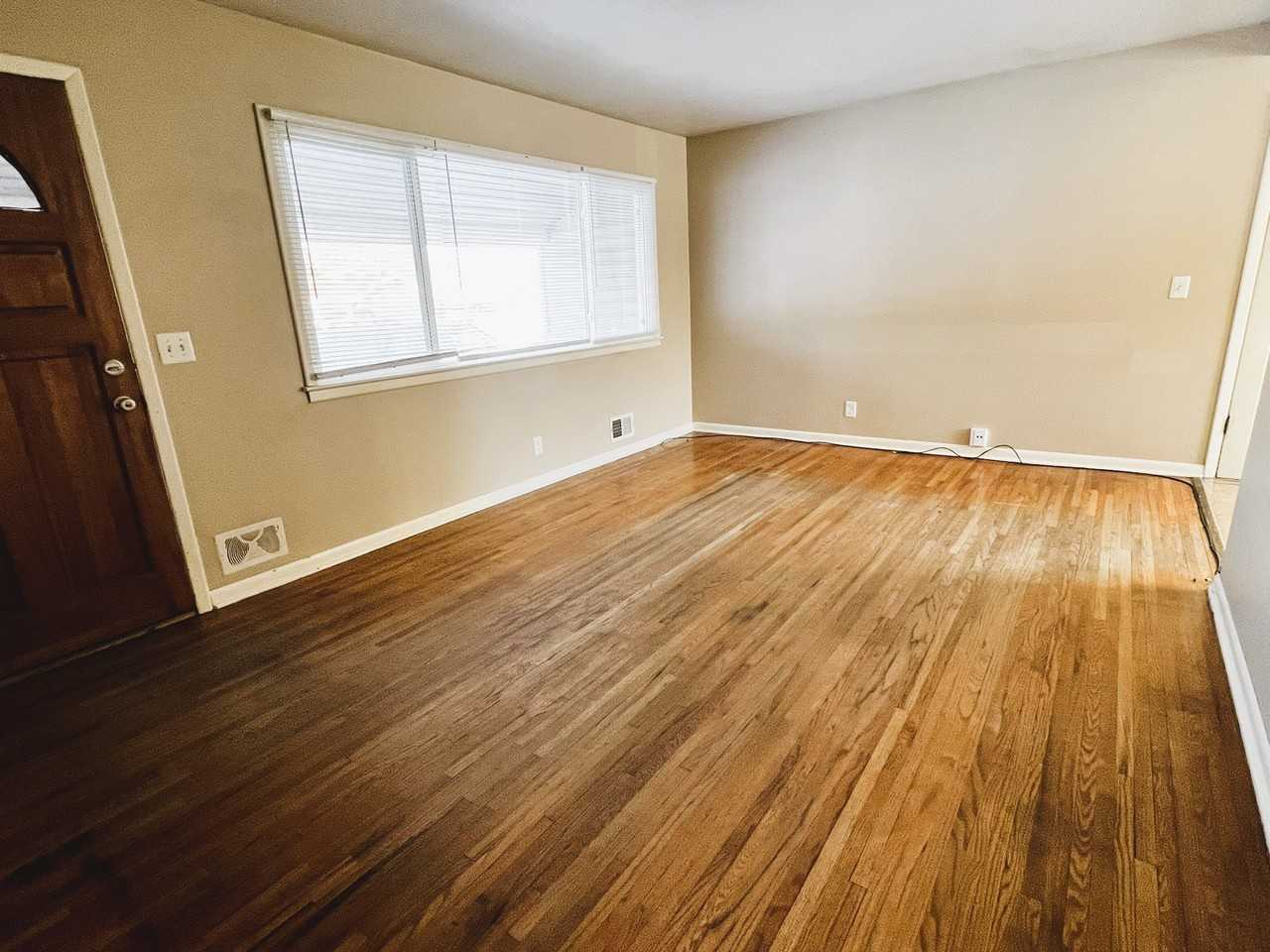 1010 S Blackwill St - Photo 3 of 21